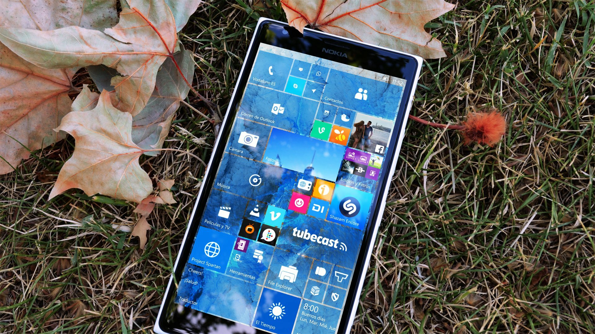 Fotografía a un Lumia 1520 con Windows 10 Mobile