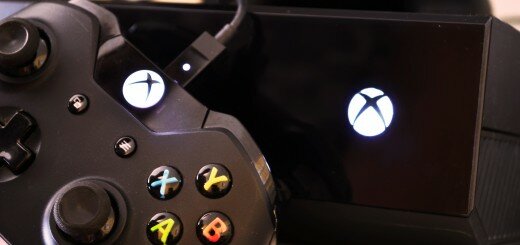 Xbox One con su mando