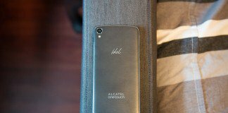 Alcatel podría presentar un Windows 10 Mobile