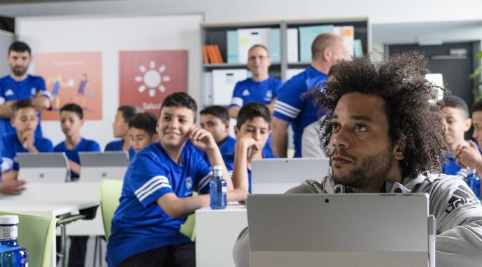 La estrella del Real Madrid con los estudiantes