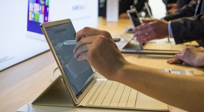 Huawei MateBook MWC 2016