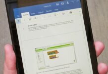 Documento de Word en smartphone con Android