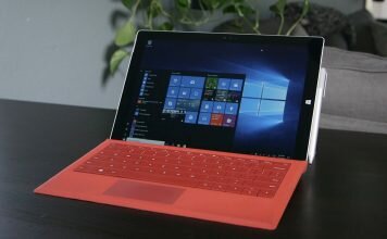 Microsoft está trabajando para solucionar los problemas de congelación de la Anniversary Update y nos ofrece soluciones temporales Actualización Anniversary Update de Windows 10 en una Surface con teclado rojo