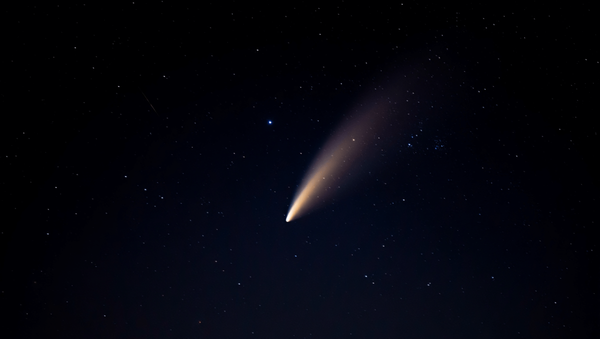 Cuando y como ver el cometa 3I ATLAS toda la informacion
