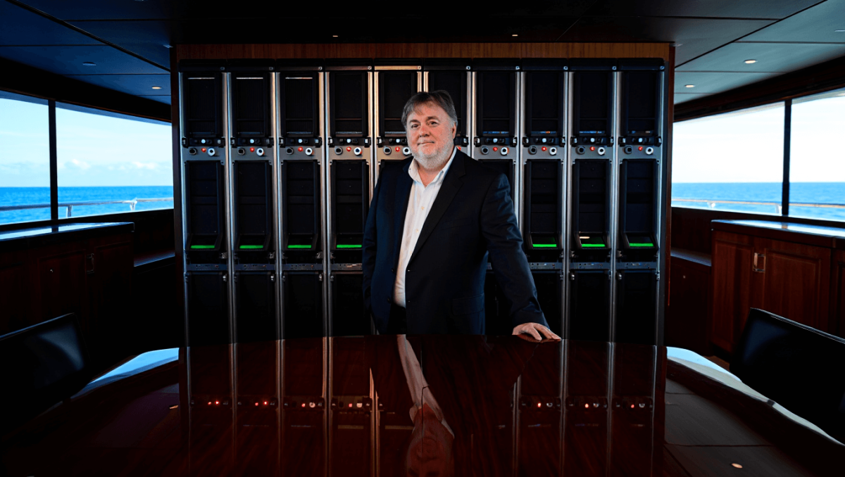 ¿Qué tiene Gabe Newell en su yate de 500 millones? La sala con 15 súper ordenadores para jugar es lo de menos