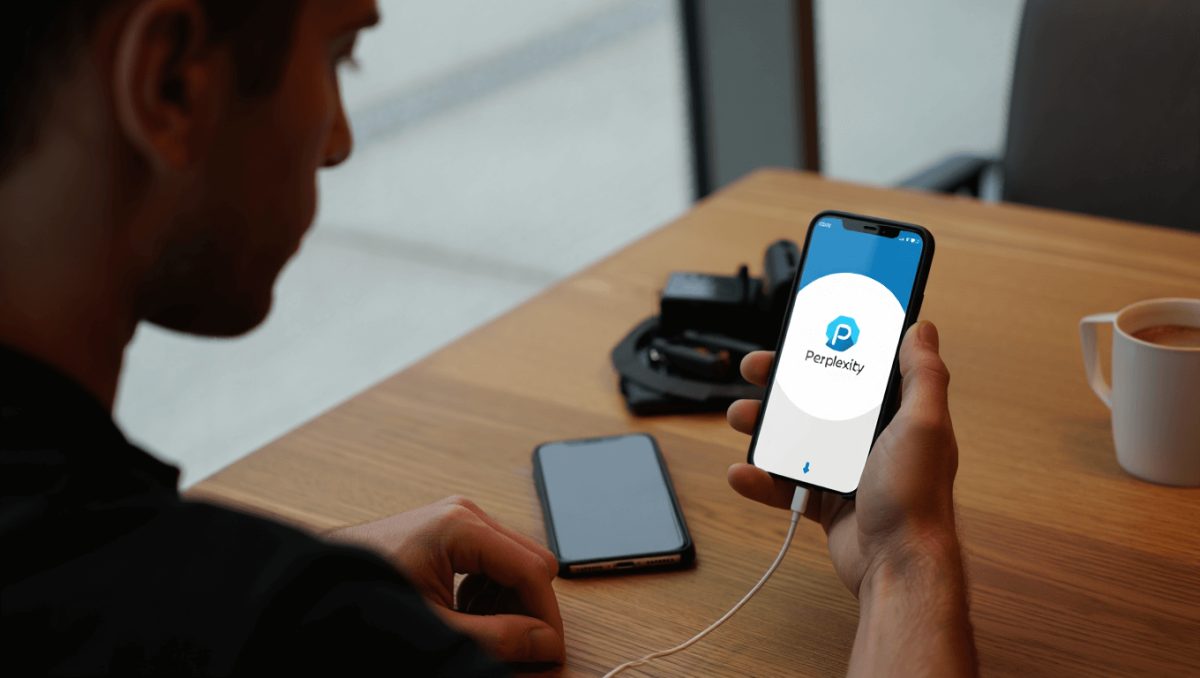 Cómo sustituir a Siri por el nuevo asistente de voz de Perplexity en el iPhone