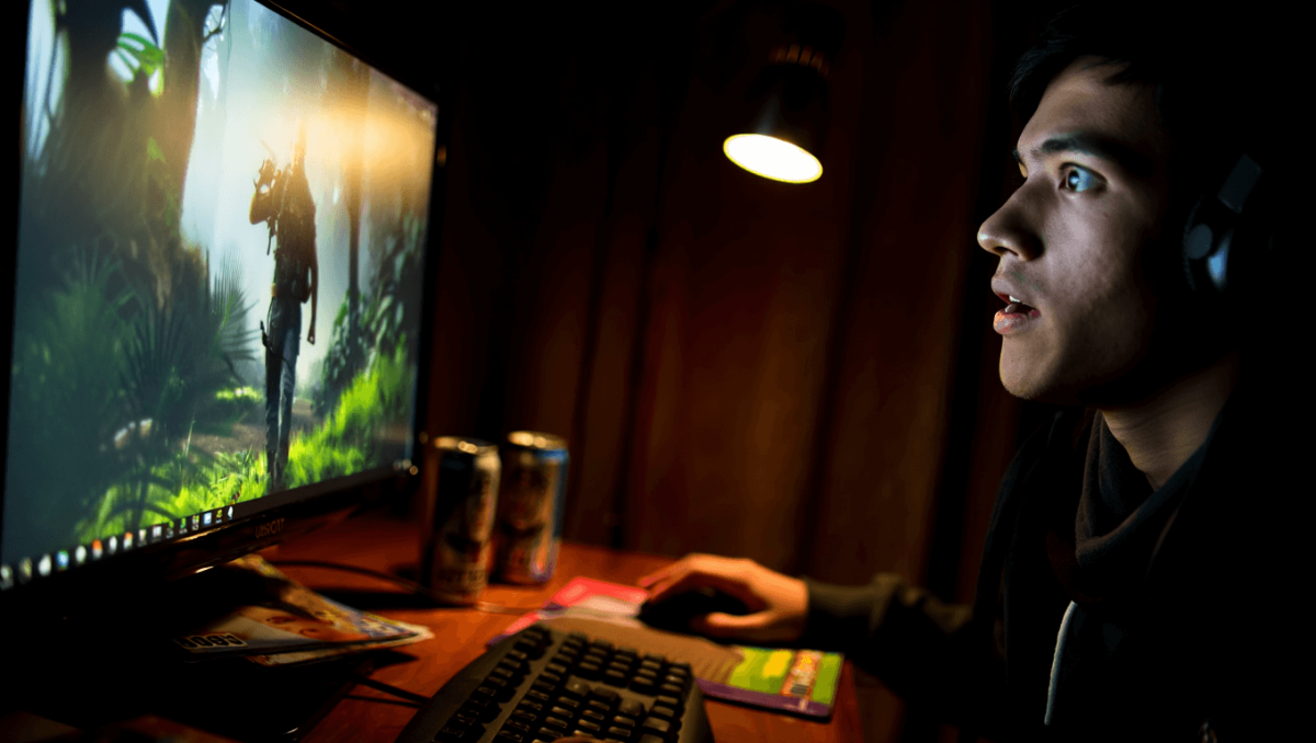 Juego de Ubisoft, de 2014, sin ray-tracing, y tiene una iluminación envidiable para muchos títulos de hoy día
