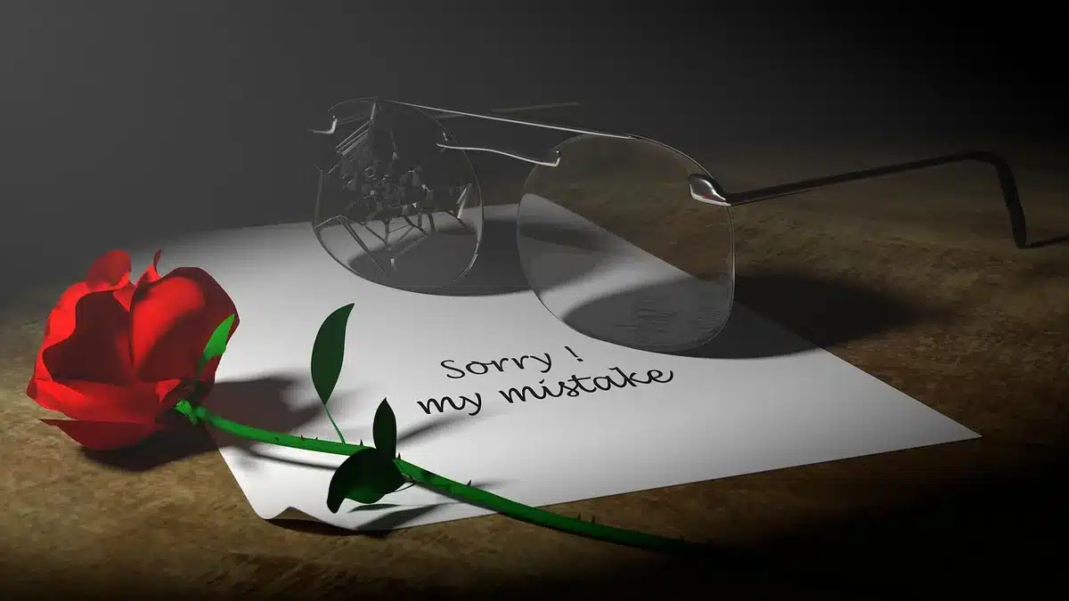 Interfaz renovada de un editor con herramientas 3D y pinceles