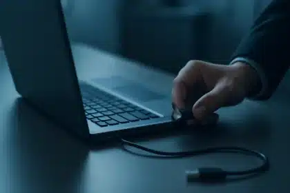Windows 11 desconecta tus USB sin avisar: aprende a evitarlo